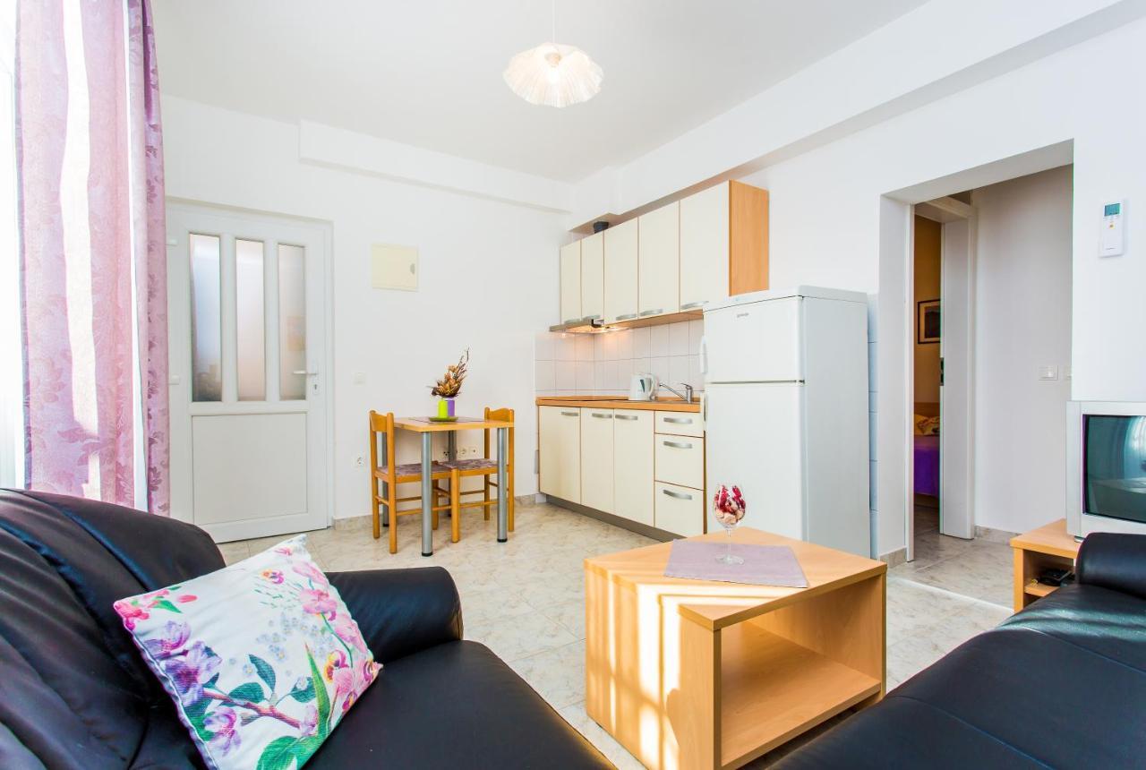 Apartments Lavanda 1 Njivice Dış mekan fotoğraf