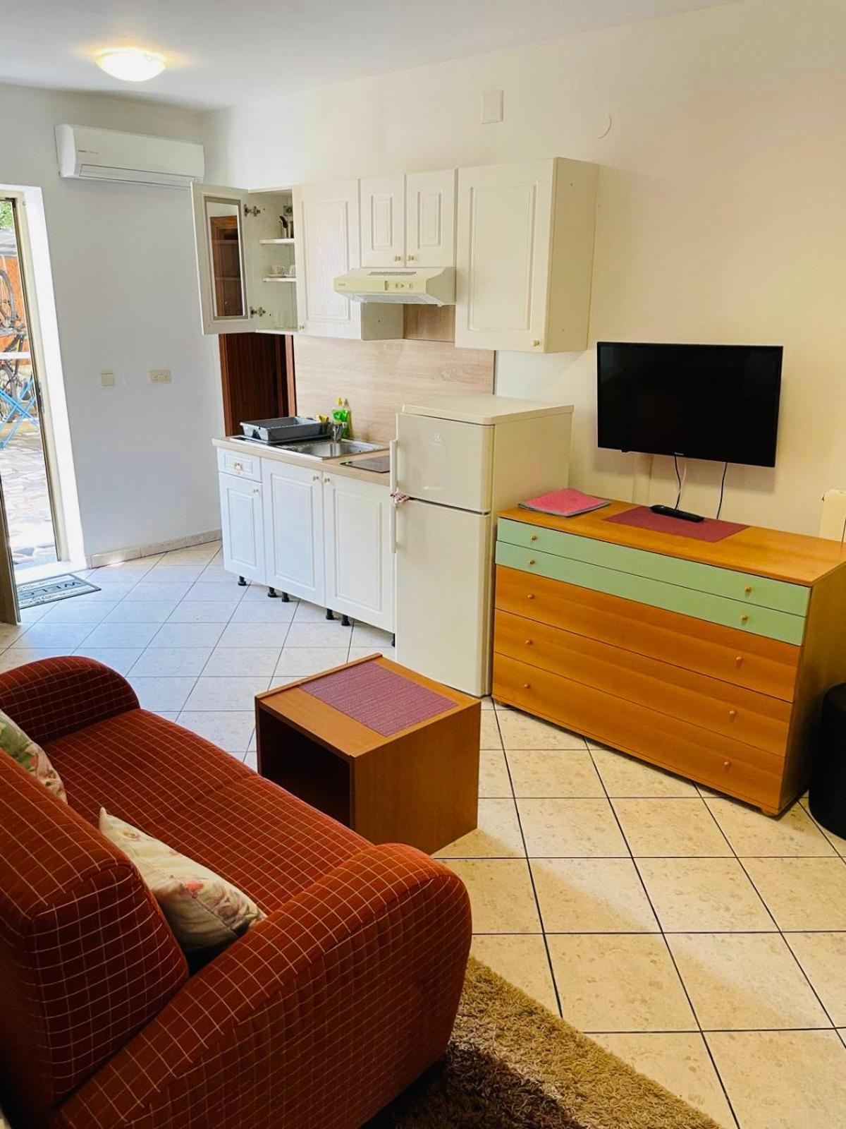 Apartments Lavanda 1 Njivice Dış mekan fotoğraf
