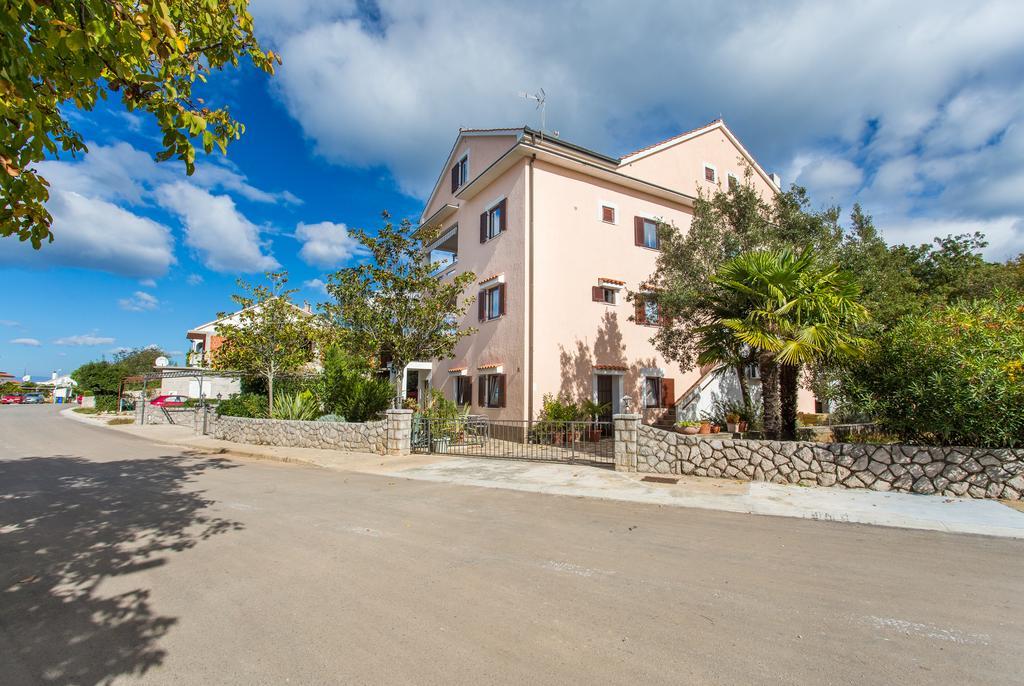 Apartments Lavanda 1 Njivice Dış mekan fotoğraf